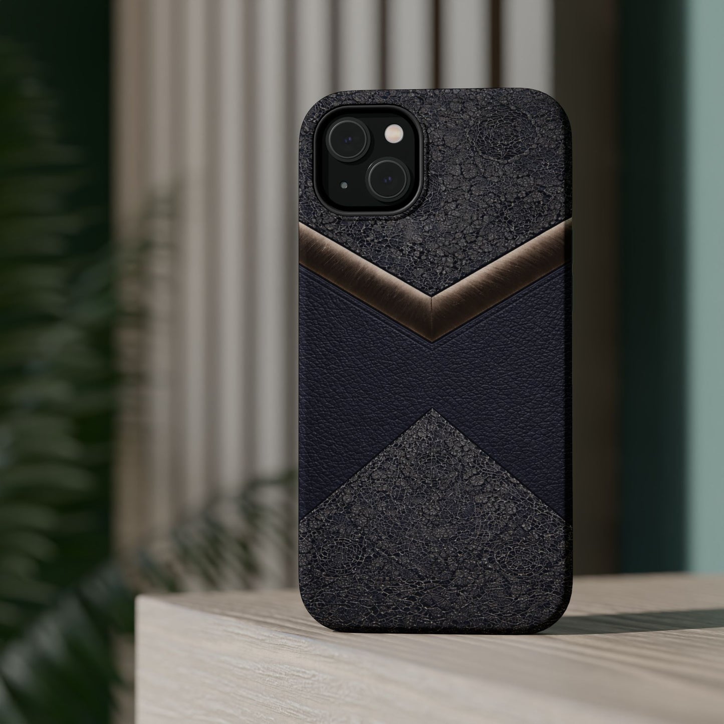 Vanta Midnight Crest