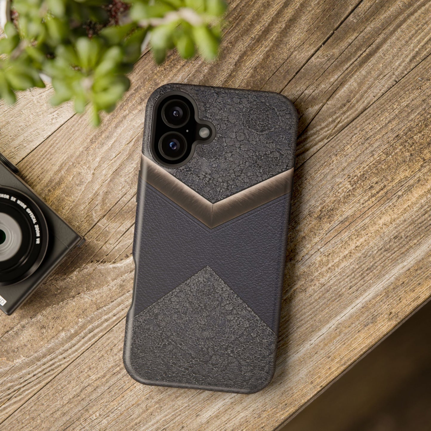 Vanta Midnight Crest